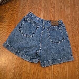 VTG Calvin Klein Denim Mom Shorts Women Size 14 Blue High Rise 90s Cuffed